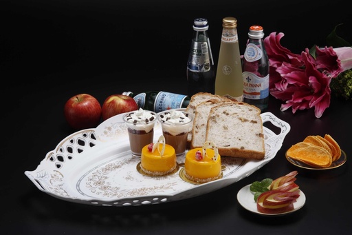 [02-553] Vague Acrylic Tray White & Gold 55.7 cm